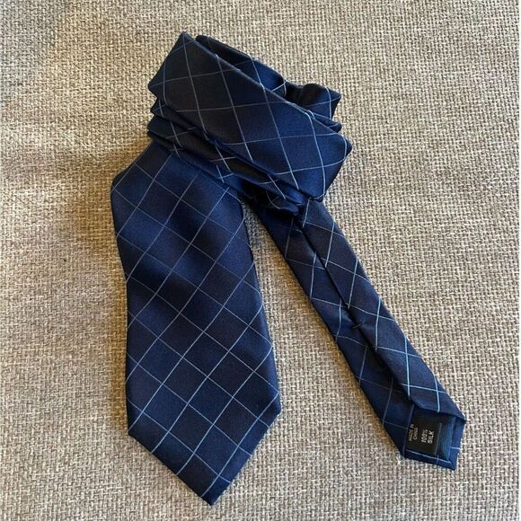 Michael kors Other - Michael Kors 100% Silk Navy Blue Checkered Tie Men's